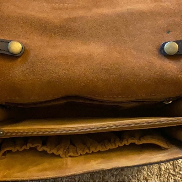 🔥NWT PRICE DROP Patricia Nash P14198 Sherpa Lanza Crossbody Leather Chocolat… - Picture 5 of 5